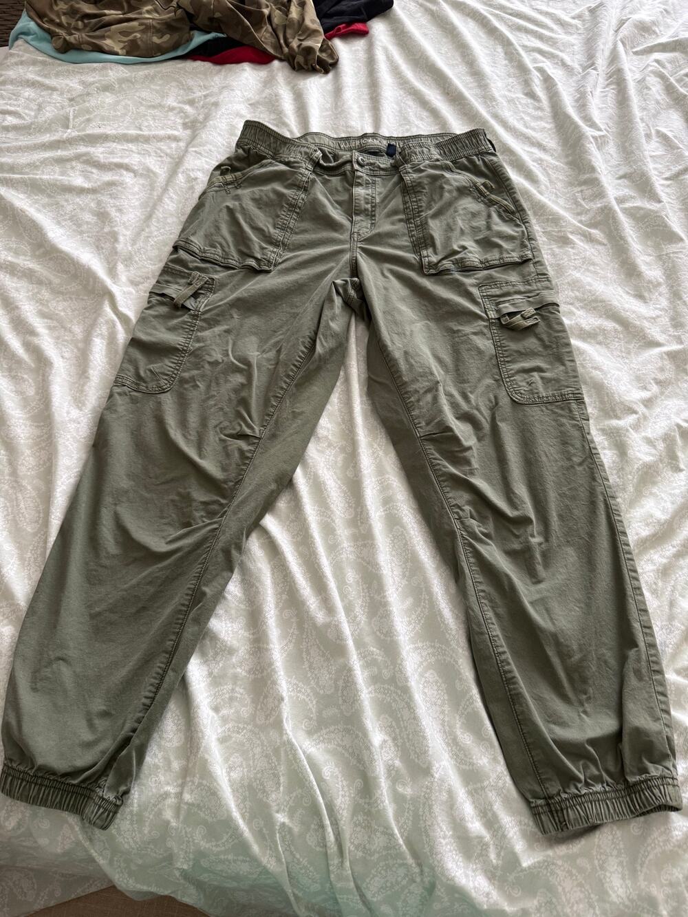 American Eagle Stretch Cargo The Baggy Jogger Size 12
